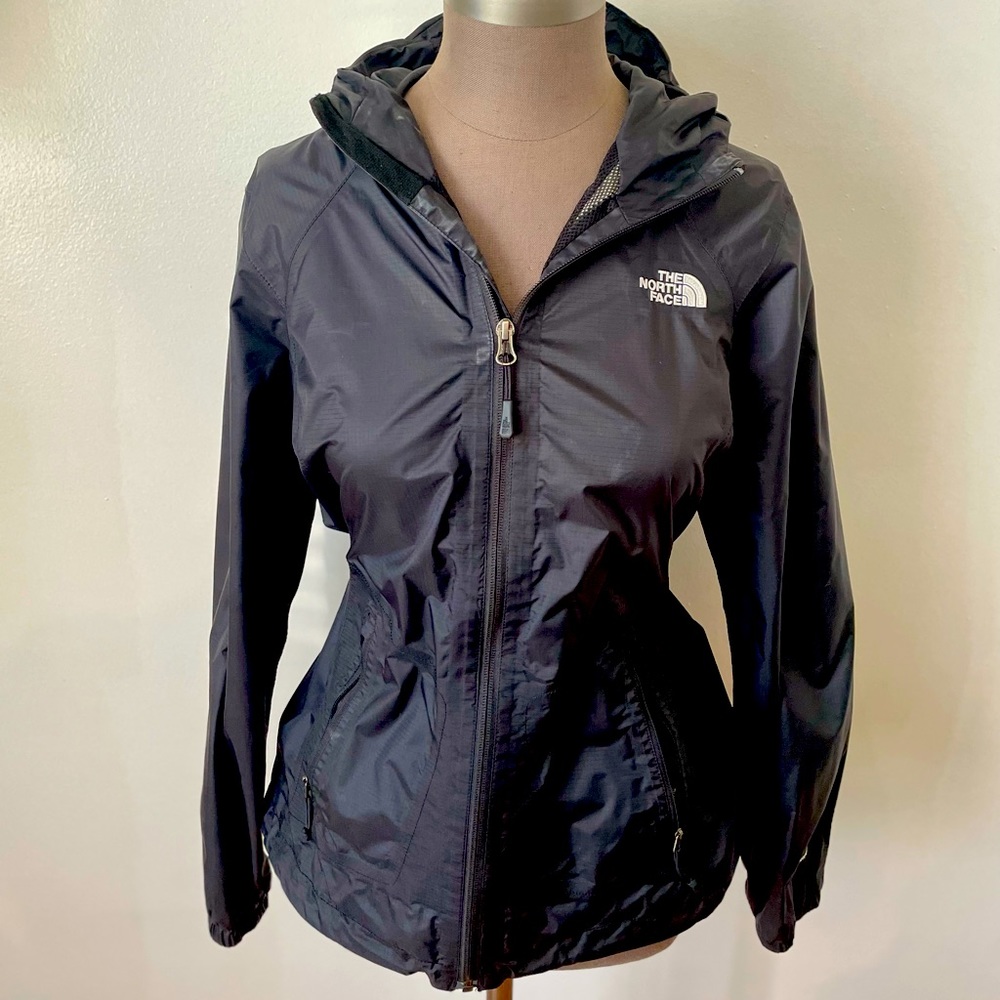 The North Face Black Rain Jacket Size Medium